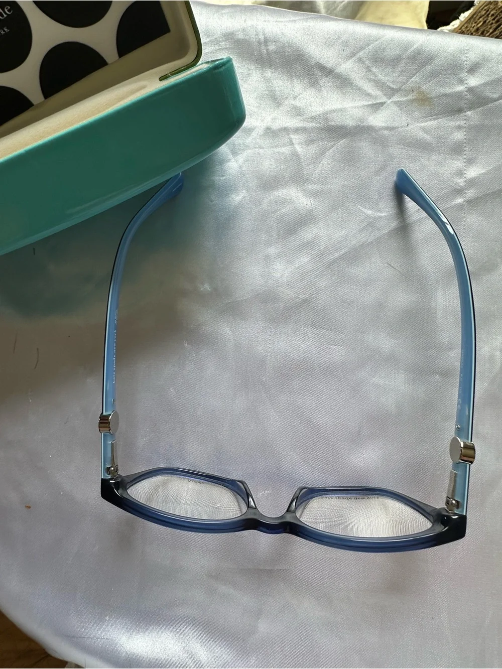 NWOT kate spade Blue Cat-Eye Glasses with Green Case